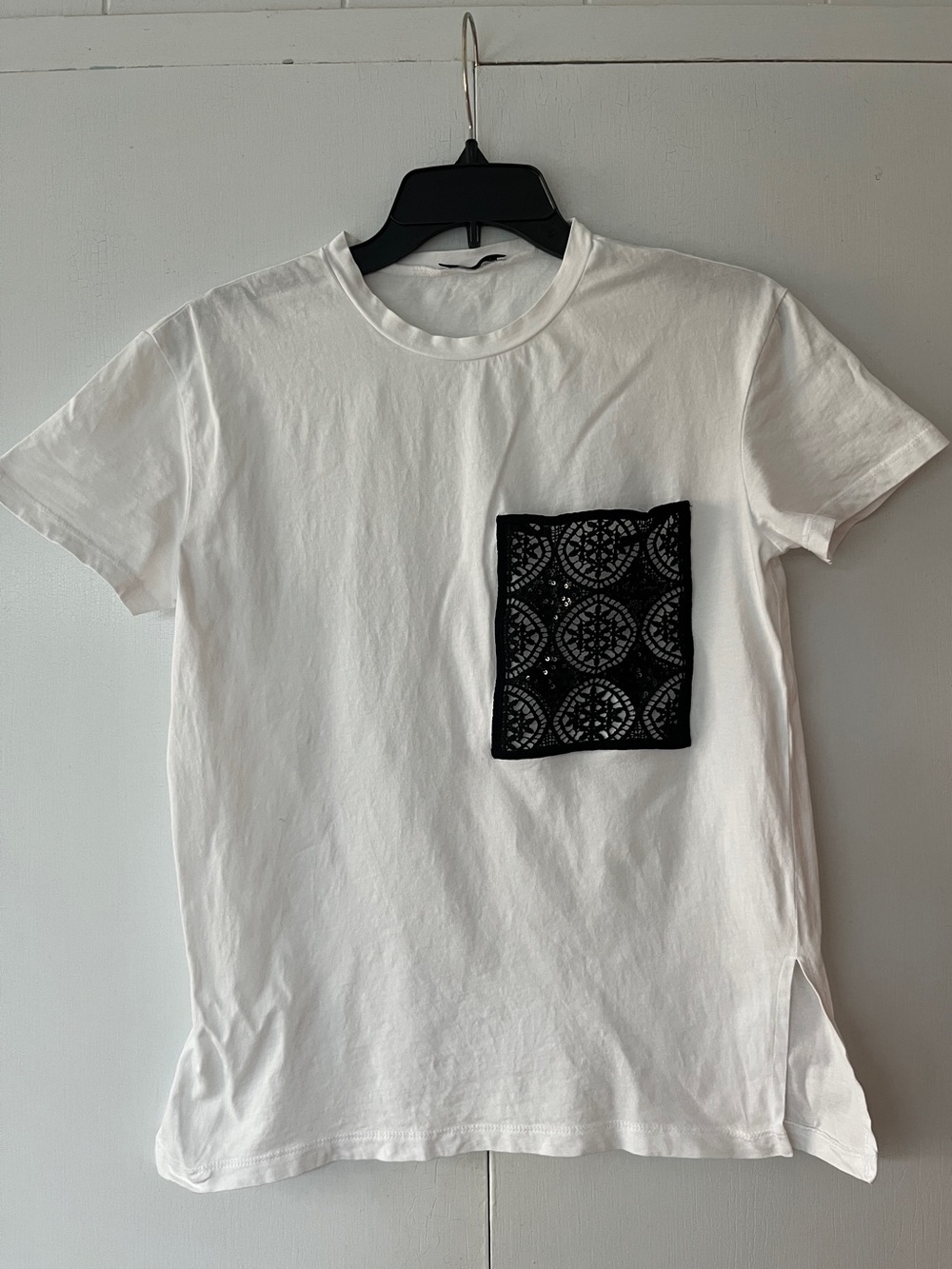 Zara White Short-Sleeve Tee with Black Lace Pocket